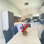 Penthouse In The Castle Apartman Budapest