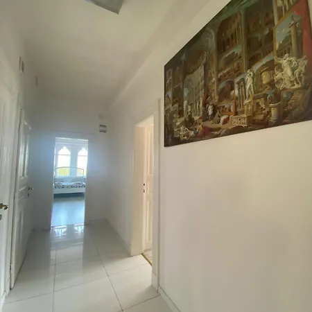 아파트 Penthouse In The Castle