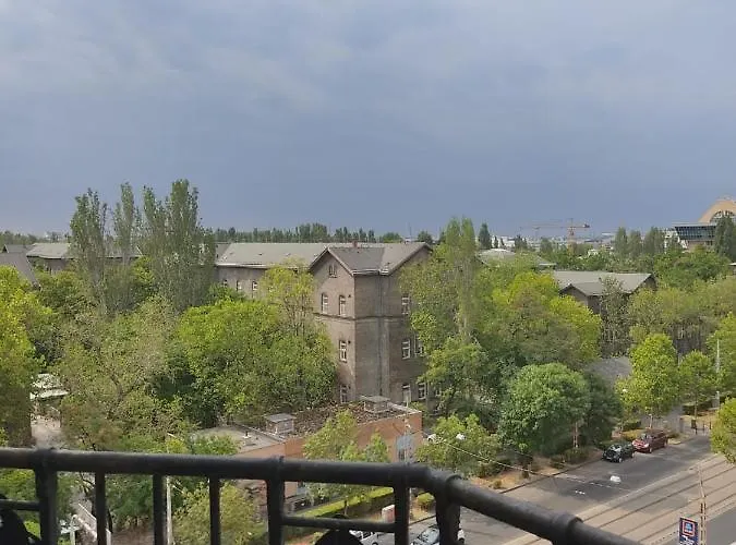 Penthouse In The Castle *