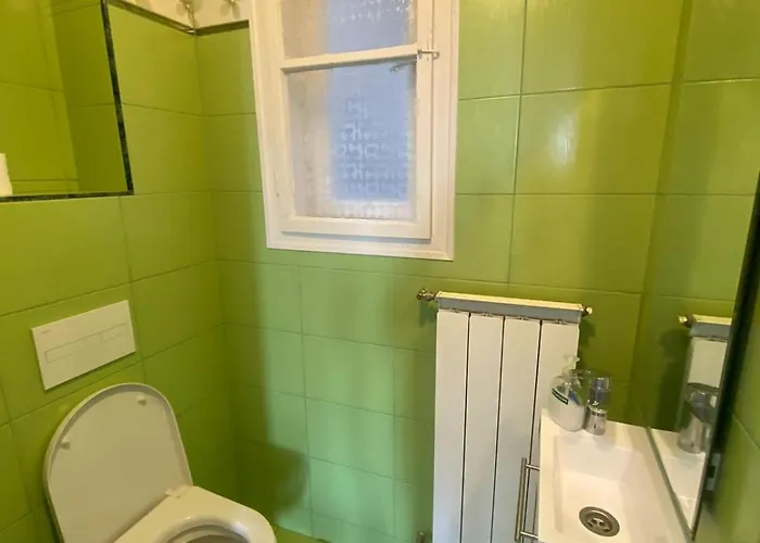 Penthouse In The Castle Διαμέρισμα *