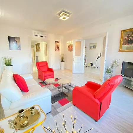 Penthouse In The Castle * Boedapest