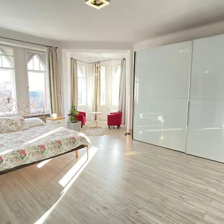 Penthouse In The Castle Apartment *