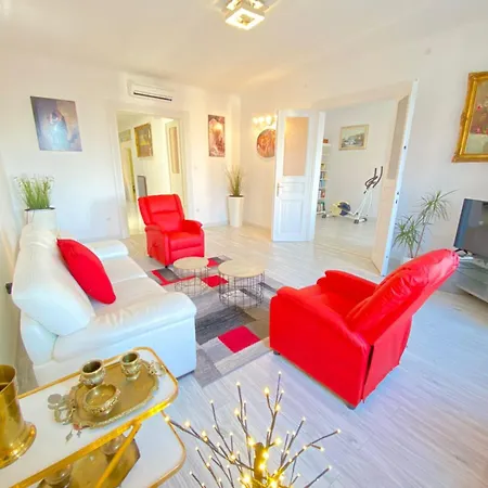 Penthouse In The Castle Apartment *
